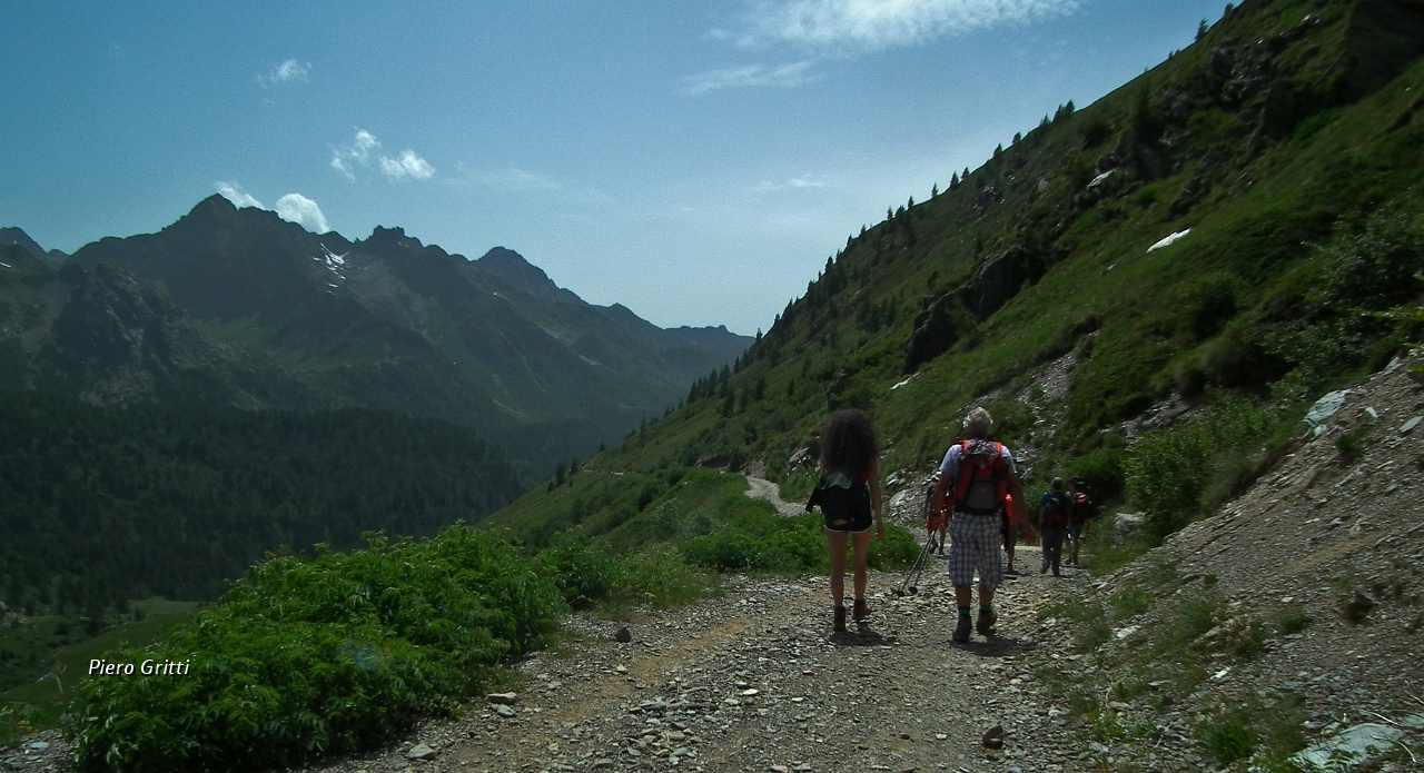 78 sulla strada sterrata .JPG